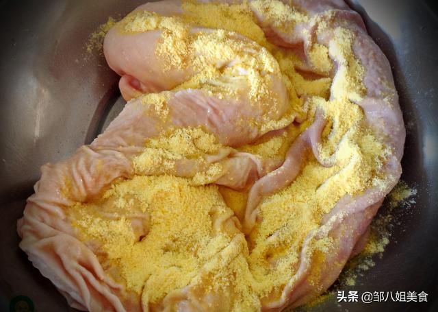 猪肚子怎么洗才干净，猪肚清洗简单方法