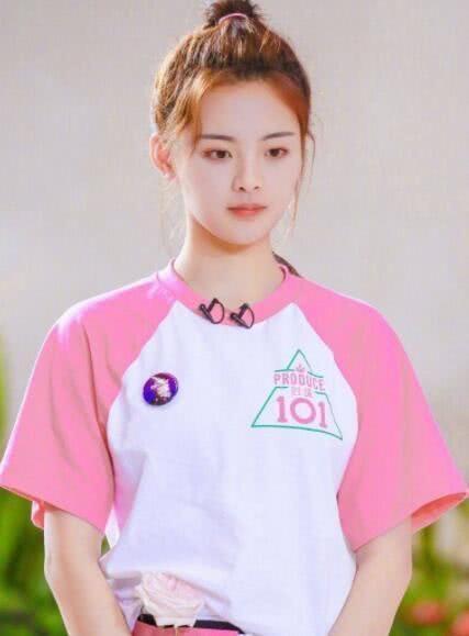 锦鲤女神杨超越的颜值你打几分，天降c位锦鲤女王