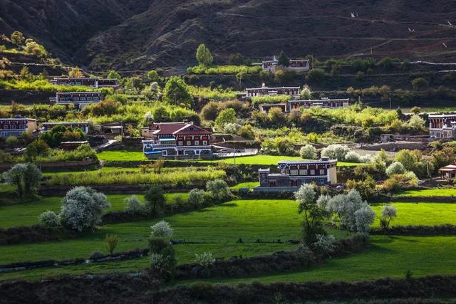 甘孜游玩攻略4天，给你推荐甘孜道孚