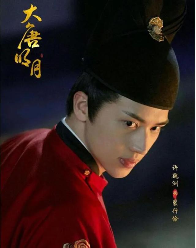 王一博和杨紫最新采访，娱一语：杨紫