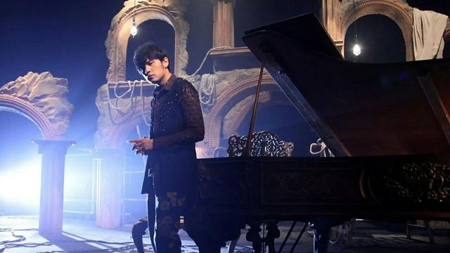 周杰伦是怎样成名的，周杰伦成名前不为人知的辛酸往事