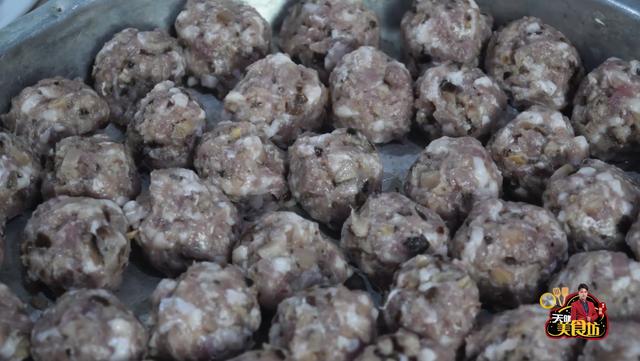 炸猪肉丸子的家常做法，家常炸猪肉丸子的做法大全窍门