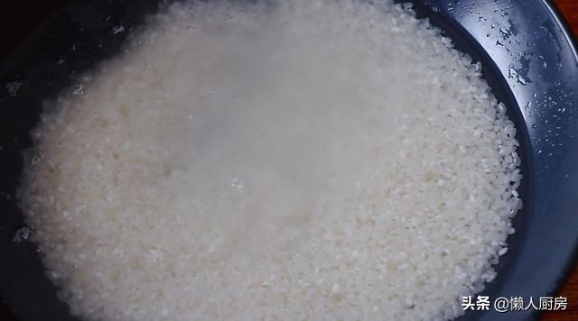 市場碰到此豆腐別手軟，簡單涼拌一下，真美味，有人根本沒吃過 熱愛美食 第3张