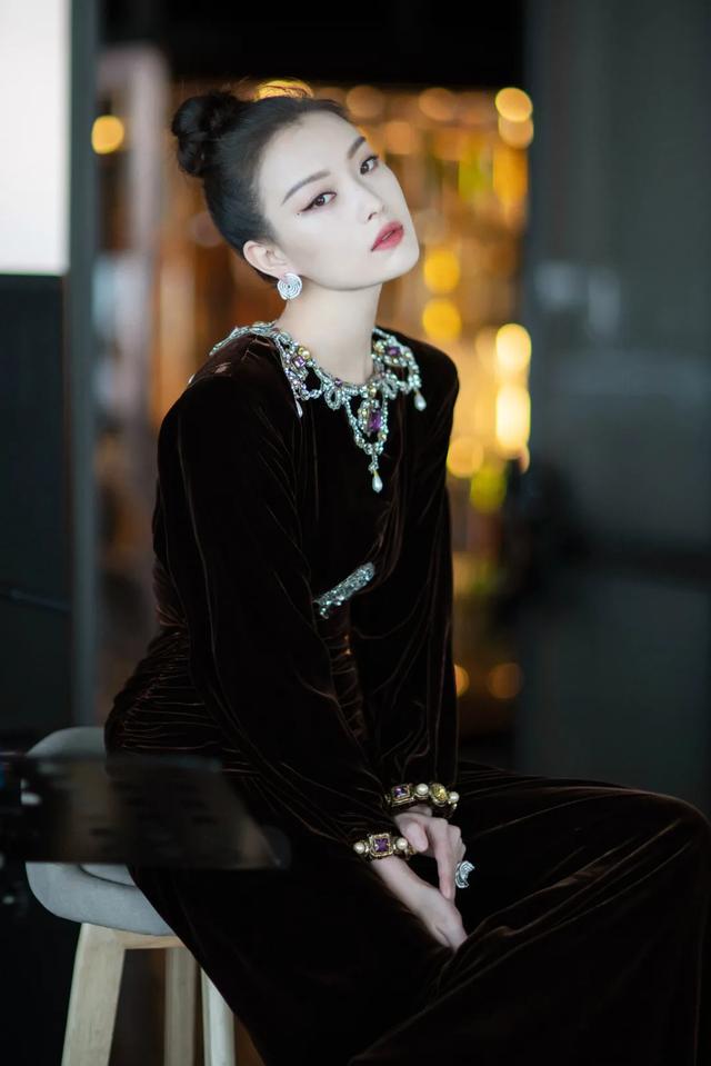 减龄直发发型，你适合“直发”还是“卷发”