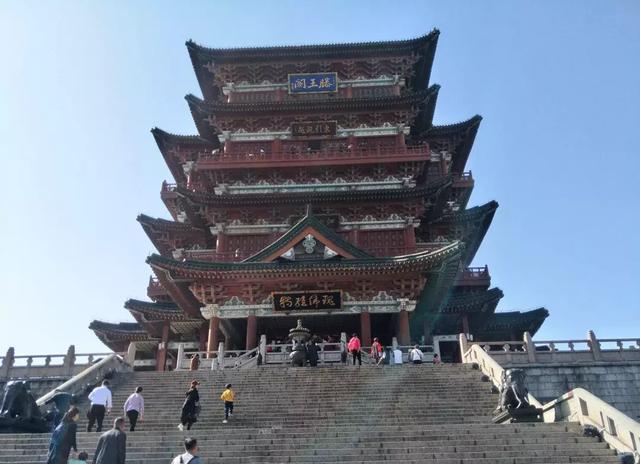 古诗带图望天门山，辞亲远游的李白写下了《望天门山》