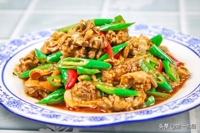 做香辣鸡胗的教程，厨师长教你一个小技巧