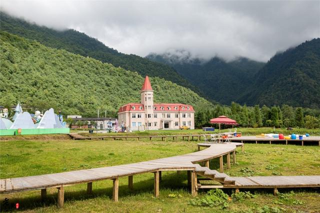 冬天去西岭雪山怎么玩，成都西岭雪山邀您耍雪过新年