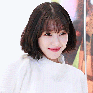 眉清目秀的女生标准长相，有这4个特点的女生