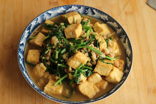 豆腐怎么做好吃又简单，豆腐怎么做好吃超简单教程（家常豆腐最好吃）