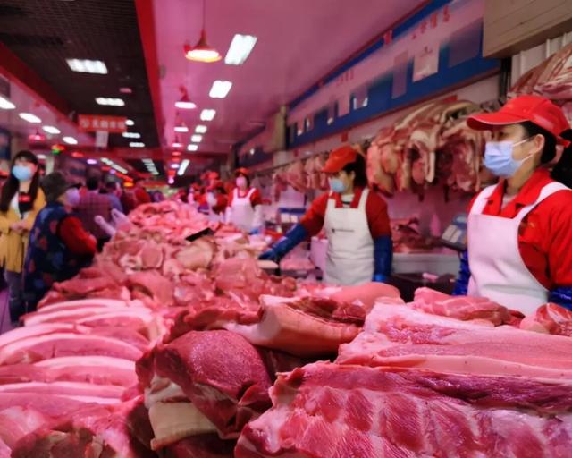 猪肉蓝色章是什么，猪肉上的红色蓝色印章代表什么意思啊（猪肉上的红色蓝色印章代表什么意思）