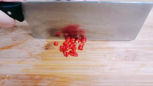 皮蛋减肥食谱100例，香菜皮蛋这样做