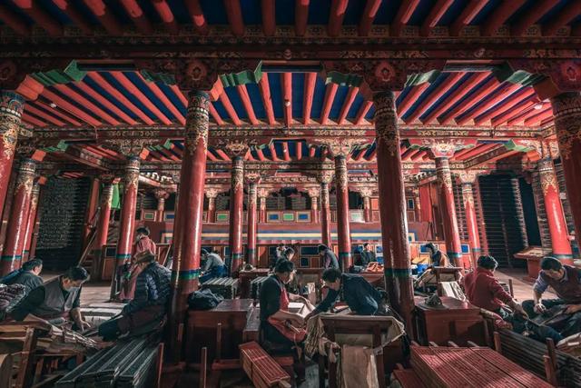 格鲁派的四大寺院，藏传佛教著名寺院盘点