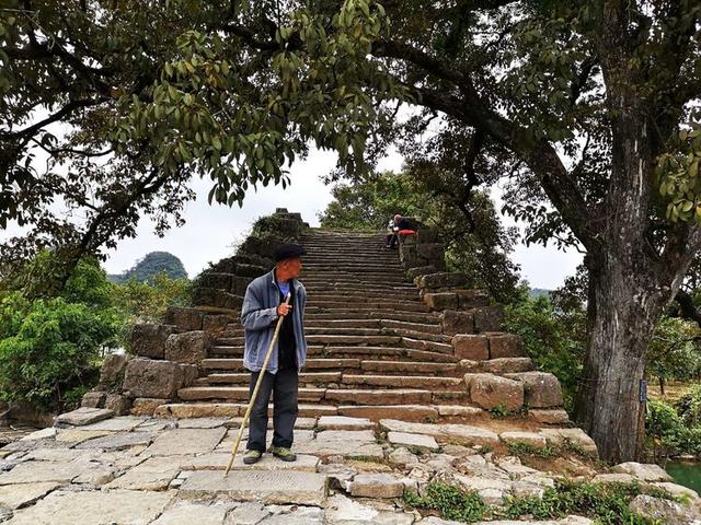 去了才知道说阳朔山水甲桂林，桂林旅游阳朔自由行攻略