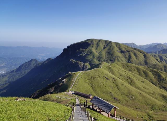 武功山旅游攻略，武功山旅游攻略一日游（江西武功山\u0026仙凤三宝亲子游记）