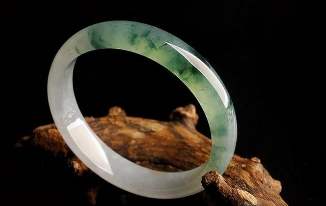 玉髓其实并不是玉，玉髓是玉么（几十块的玉髓和几千块的玉）