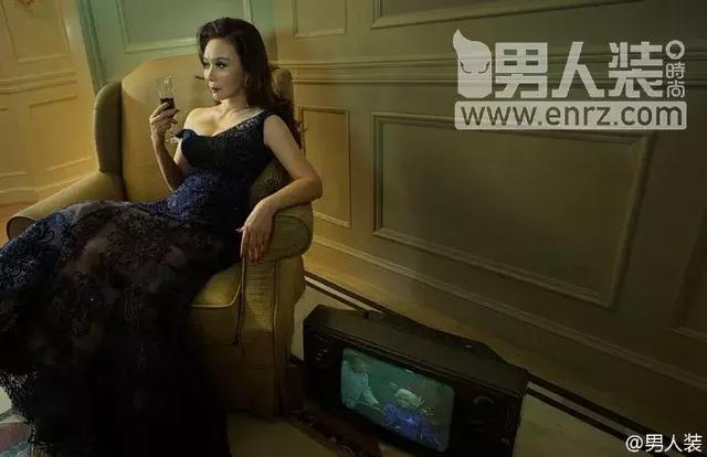 蔡明年轻时的真实身材，看看55岁蔡明老师的身材