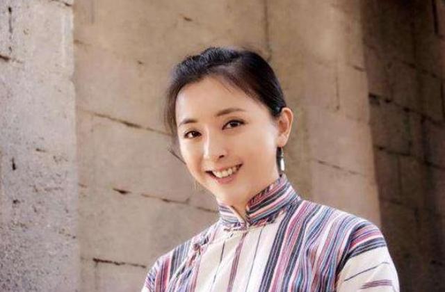 黄小蕾与老公第一次见面，黄小蕾5岁父母离异