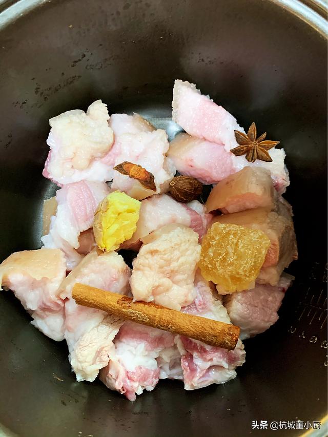 红烧肉的正确做法电饭煲，你用过电饭锅做红烧肉吗