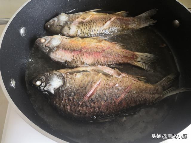 怎么做烧鱼最简单又好吃，学会这道菜全家都夸你是大厨