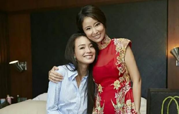 老还珠格格24年后演员今昔对比，24年后周杰被逼成了农民