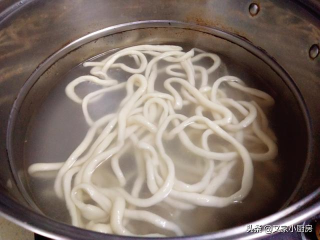 怎样做拉面的小技巧，内行人：记得多加一种料