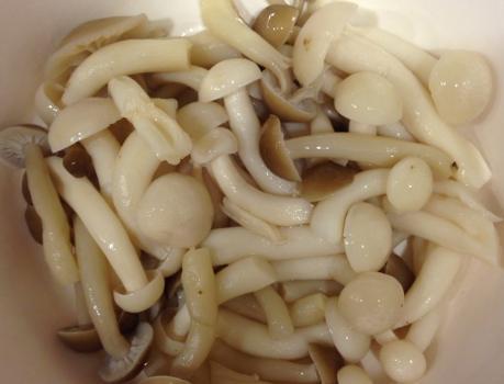 西红柿鲜菇炒鸡蛋家常做法，西红柿鸡蛋炒蘑菇