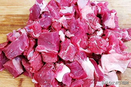 咖喱土豆炖牛肉，咖喱土豆炖牛肉家常做法