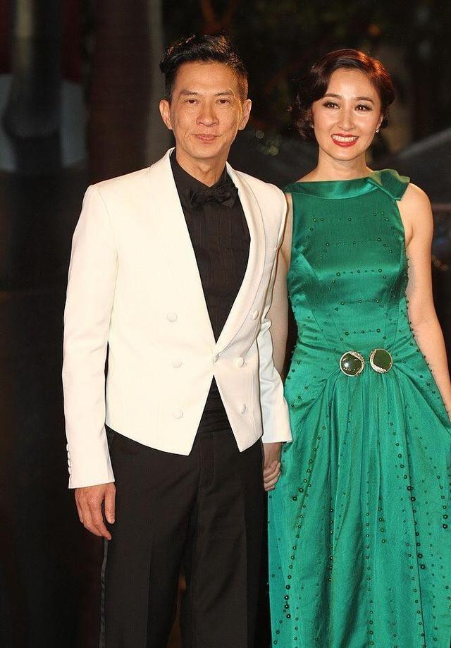 明星张家辉的老婆，张家辉妻子真像