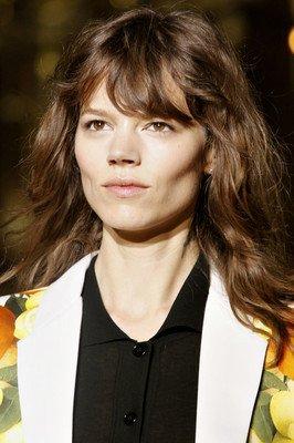 香奈儿在老佛爷去世后的发展，CHANEL着意重整品牌形象、产品矩阵