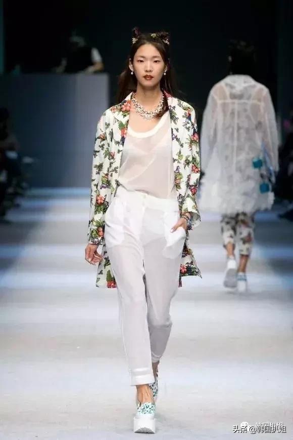 韩国姑娘做什么工作，韩国新人女演员遭剧组12人集体性侵