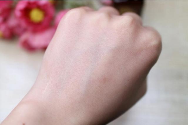 雅诗兰黛精华露，雅诗兰黛特润修护肌透精华露测评（冬季夜间修护肌肤）