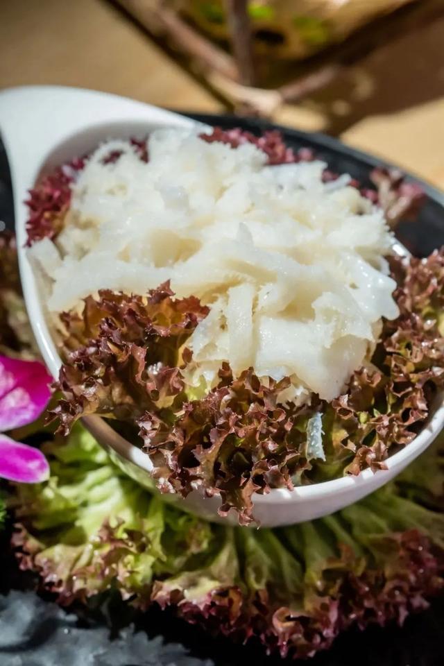 椰子鸡用什么鸡，四个椰子一只文昌鸡（文昌椰子鸡用什么椰子）