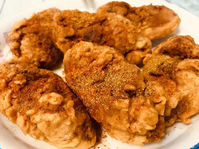 炸鸡翅的家常做法，家常炸鸡翅正宗做法（想吃炸鸡翅别再点外卖了）