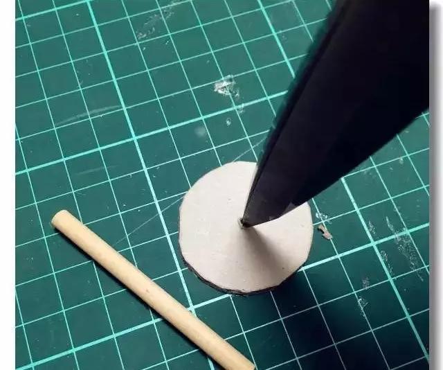 纸箱手工制作大全，纸箱手工制作大全环创（用纸箱就能做的5个桌面小游戏）