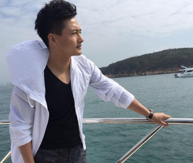 星光大道云飞简历，民间歌手云飞个人简历