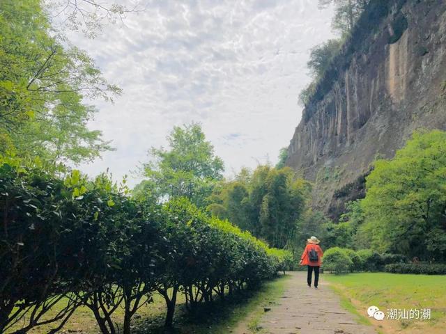 闽北之行武夷山一线天，武夷山旅记（武夷山：我家最窄仅30厘米）