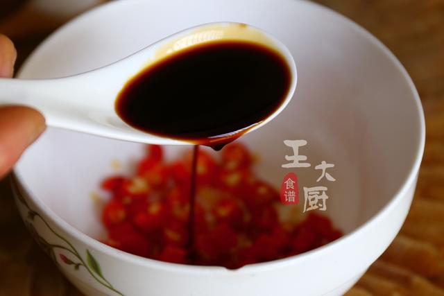 青椒炒荷包蛋的正确方法，青椒炒鸡蛋很多人第一步就错了