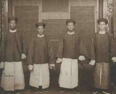 和珅财富之谜真相，真实的和珅大奸大恶