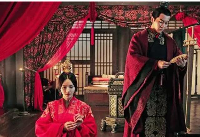 曹丕杀了几个兄弟，曹丕为当皇帝杀了几个兄弟（他们哥四个为何后来从“相爱”变“相杀”）