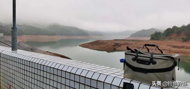 春季是钓鲫黄金季春季一定钓滩，春天野钓鲫鱼如何选钓位