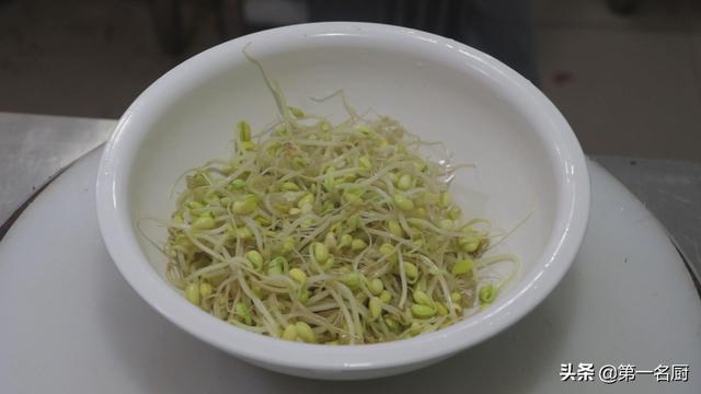 黄豆芽的家常做法，黄豆芽的十种家常做法（厨师长炒个黄豆芽）