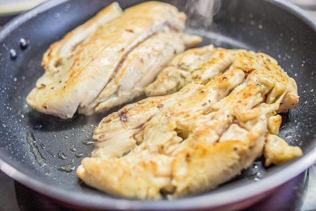鸡胸肉的正确吃法图解，鸡胸肉的第101种吃法