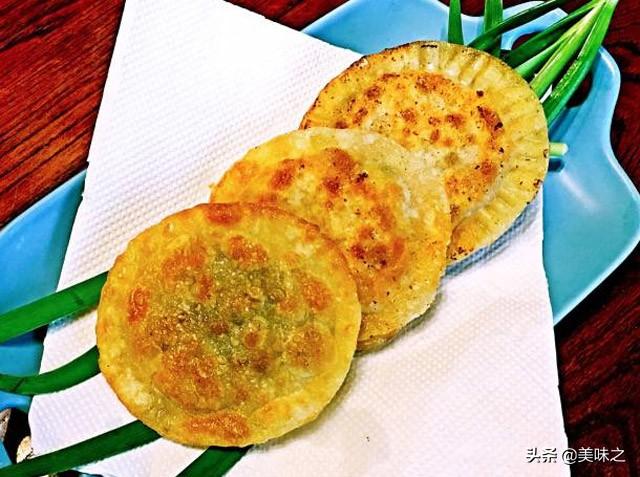 葱油饼正宗做法，葱油饼最正宗的做法酥（葱油饼的简单做法）