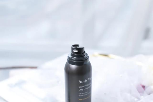 科颜氏白泥面膜的正确使用方法，科颜氏白泥清洁面膜的正确使用（告别油腻，黑头粉刺都给我退）