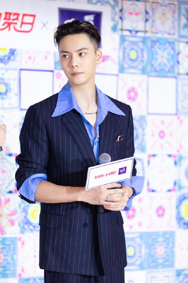 陈伟霆图片最帅的图片，盘点陈伟霆帅气的八款发型（陈伟霆适合什么发型）