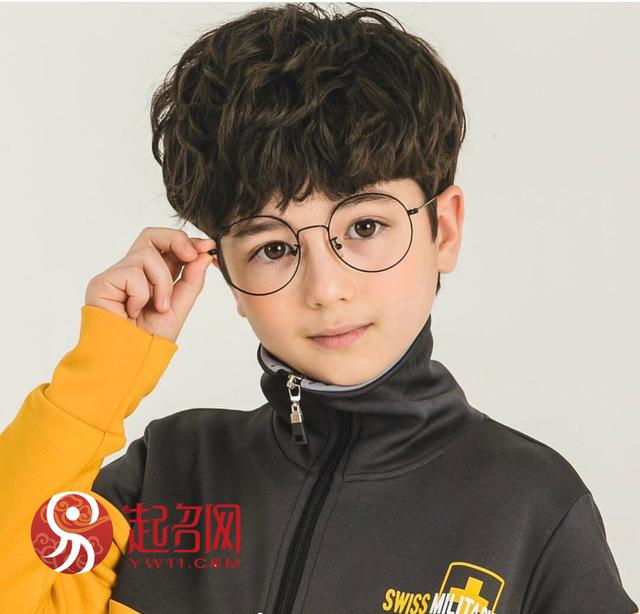 200个潇洒帅气的男孩名字，潇洒有魅力的男孩名