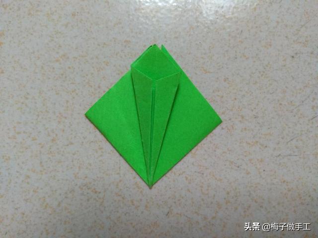 纸藤花康乃馨手工折纸步骤，折纸手工DIY母亲节到了