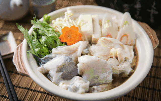 河豚是最常见却又最昂贵的东西，它到底生活在河里还是海里