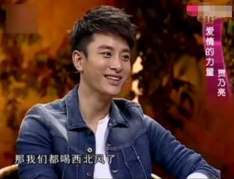 李小璐和贾乃亮最近怎么样啊，15岁就混迹名利场的李小璐