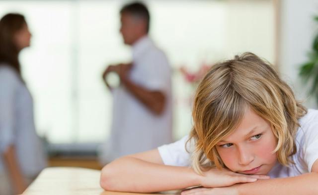 张国立老来得子，张国立真的老来得子了吗（63岁张国立“老来得子”）